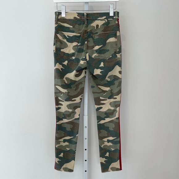 MOTHER HIGH WAISTED LOOKER ANKLE FRAY CAMO RED SEE ME RUN JEANS SIZE 26 NWOTS! - Picture 3 of 16